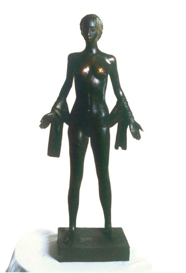 Bronze sculpture “Marina”: a slim standing nude woman with a short hairstyle, a cloth hanging from both arms, dark patina, on a rectangular base.